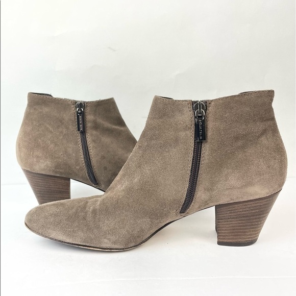 AQUATALIA taupe Nubuck Leather Stacked Block Heel Round Toe Anklw Booties Sz 10 - Picture 8 of 8